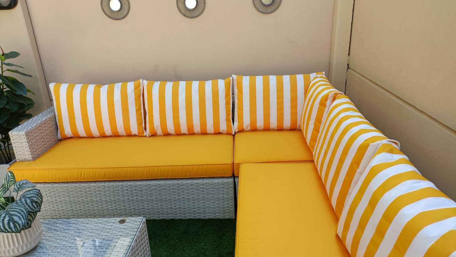 outdoor upholstery image 3